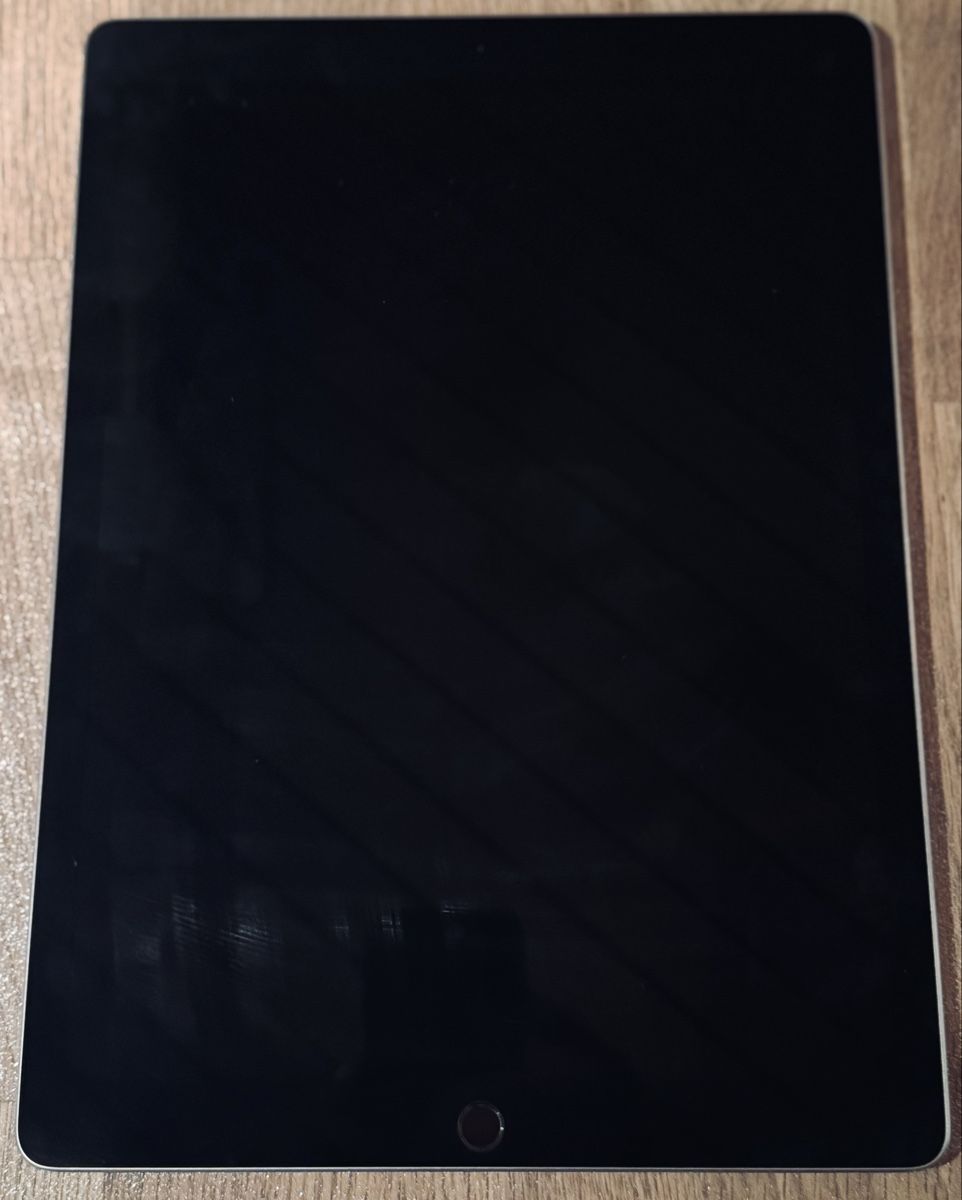 Apple Tablettes PC: iPad Pro 12,9 Generation 2 – D'occasion à Rorbas par zsoltar