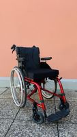 Küschall Rollstuhl faltbar rot schwarz neuwertiger Zustand
