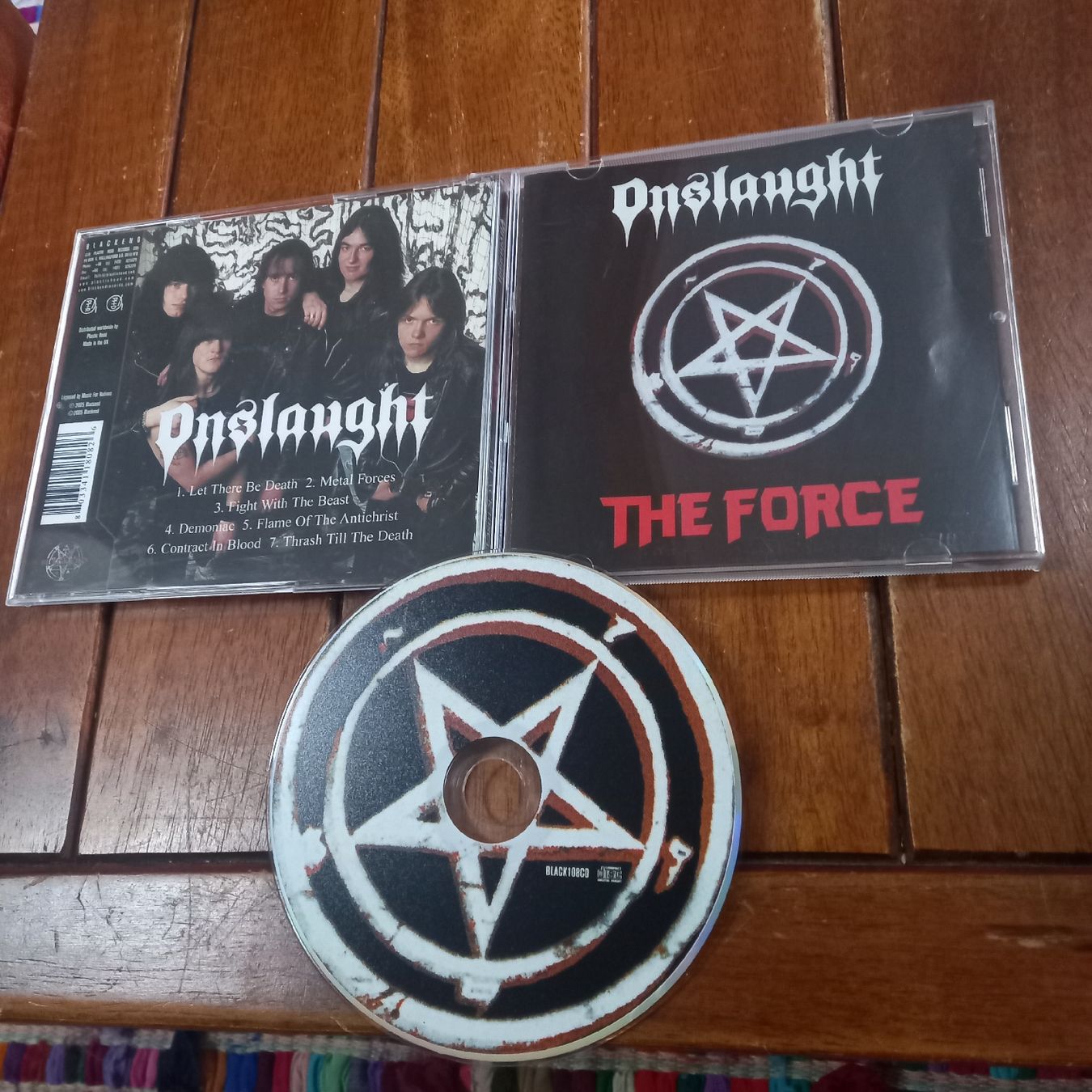CDs: onslaught - the force  – Gebraucht aus St-Cergue von VeganWarrior