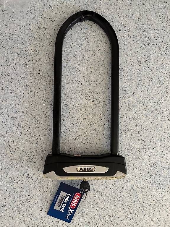 Schlösser: lucchetto a U ABUS con cilindro XPlus – Gebraucht aus Carabbia von cla_g5xx