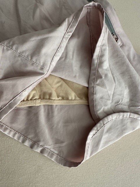Pantaloni: Running shorts – Usato da Dallenwil venduto da ZD2019 2