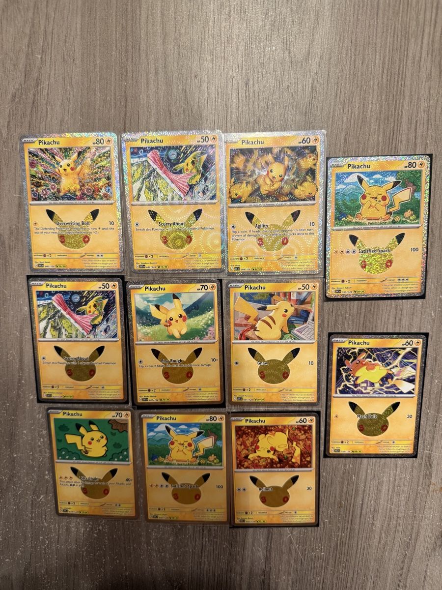 Pokémon Carte collezionabili: Pikachu 30th Celebrations 11 Karten – Nuovo (secondo la descrizione) da Cham venduto da genti147
