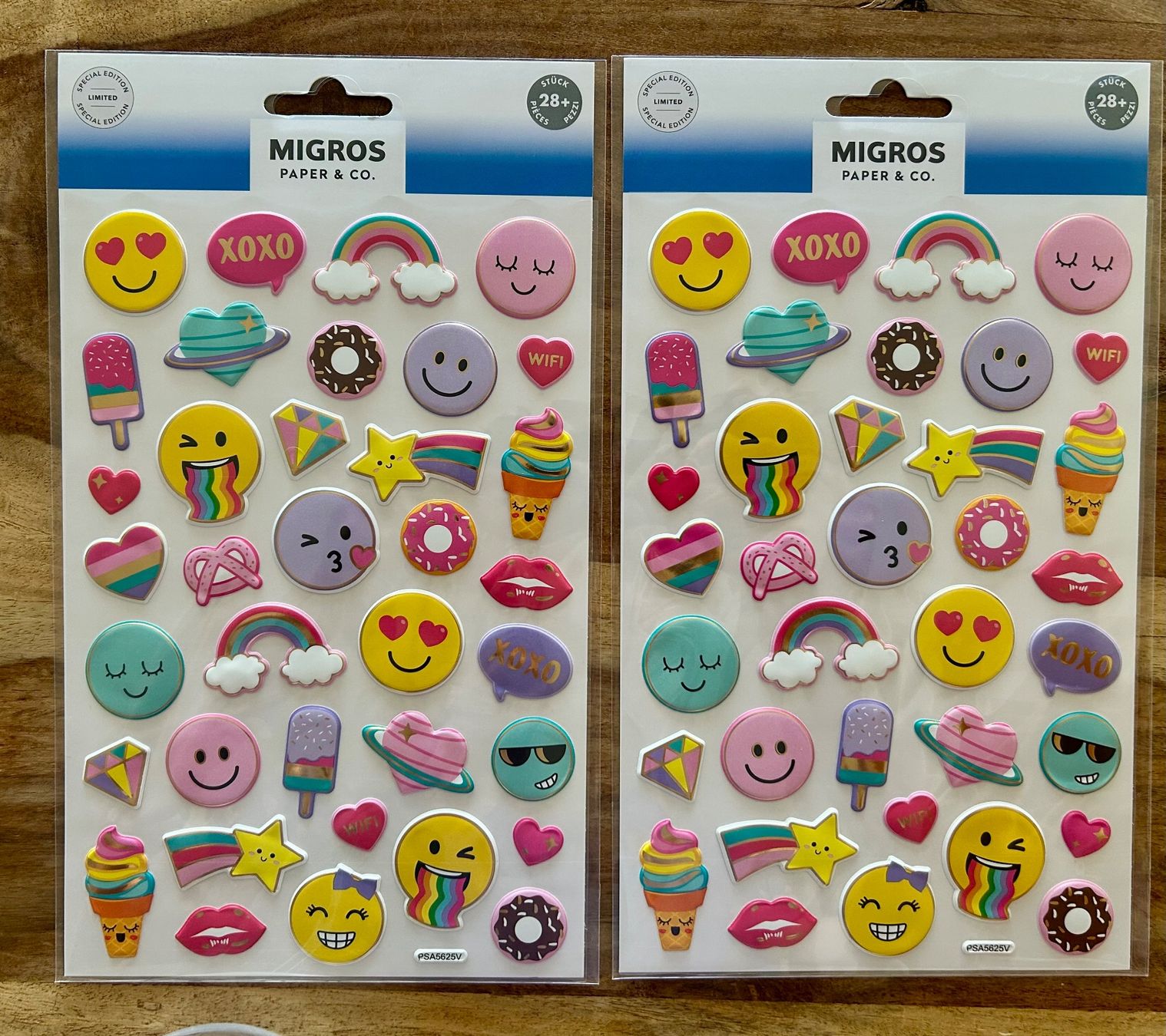 Sticker: 2x Puffy Sticker Smileys / Regenbogen – Nuovo e nell'imballaggio originale da Geneve venduto da vane267