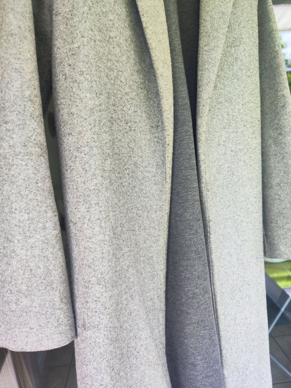 Zara Mäntel: Manteau gris clair chez ZARA – Neu (gemäss Beschreibung) aus La Tour-de-Peilz von sas_sq9j 1