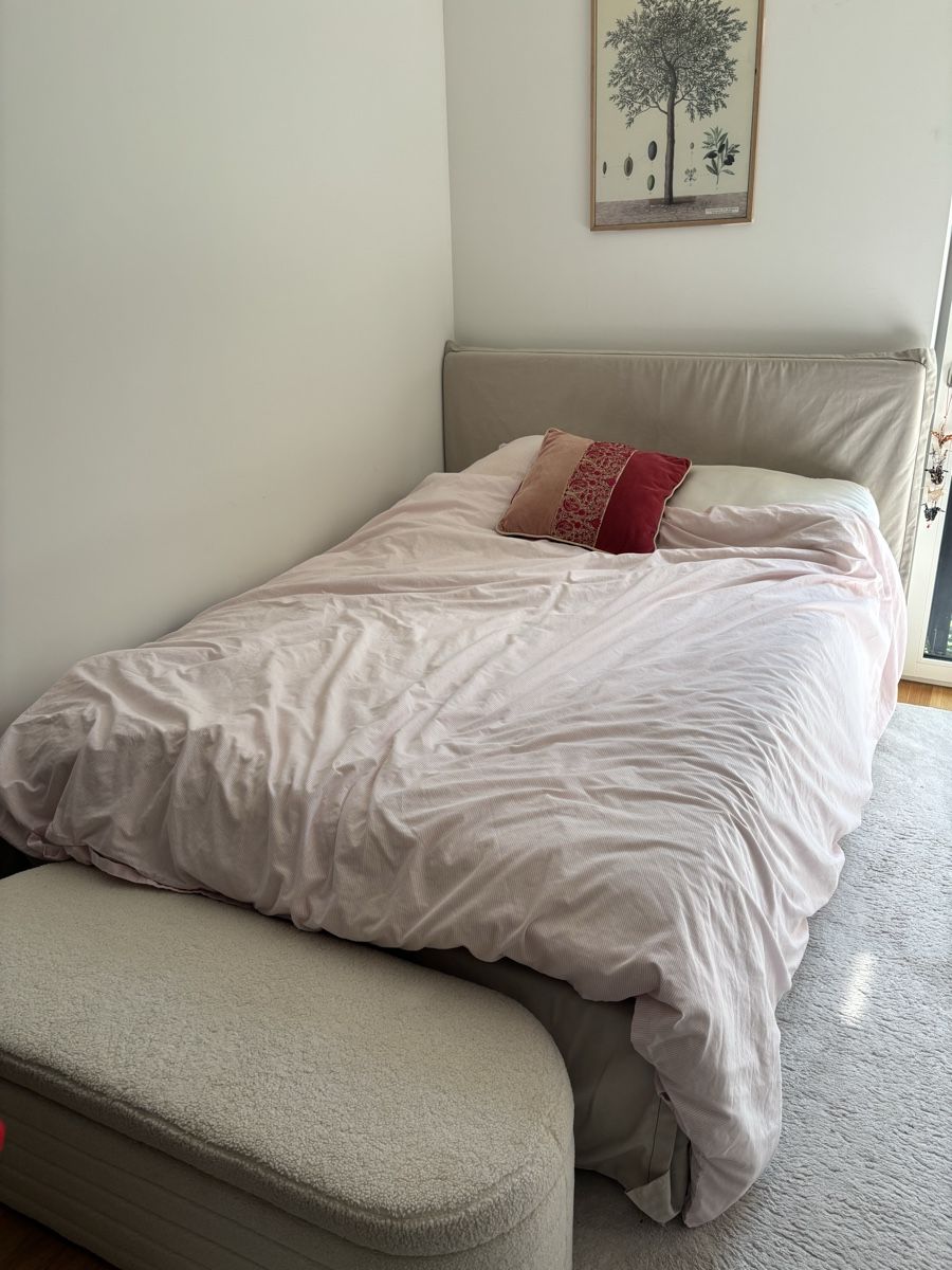 Letti: Queen Bed Frame with Headboard - Light Beige Fabric – Nuovo (secondo la descrizione) da Zürich venduto da sar_f9xy 2