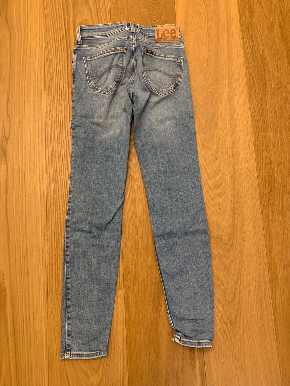 Lee Jeans: Jeans blau Lee Gr. 24/31 – Usato da Signau venduto da stalder-langenegger 2