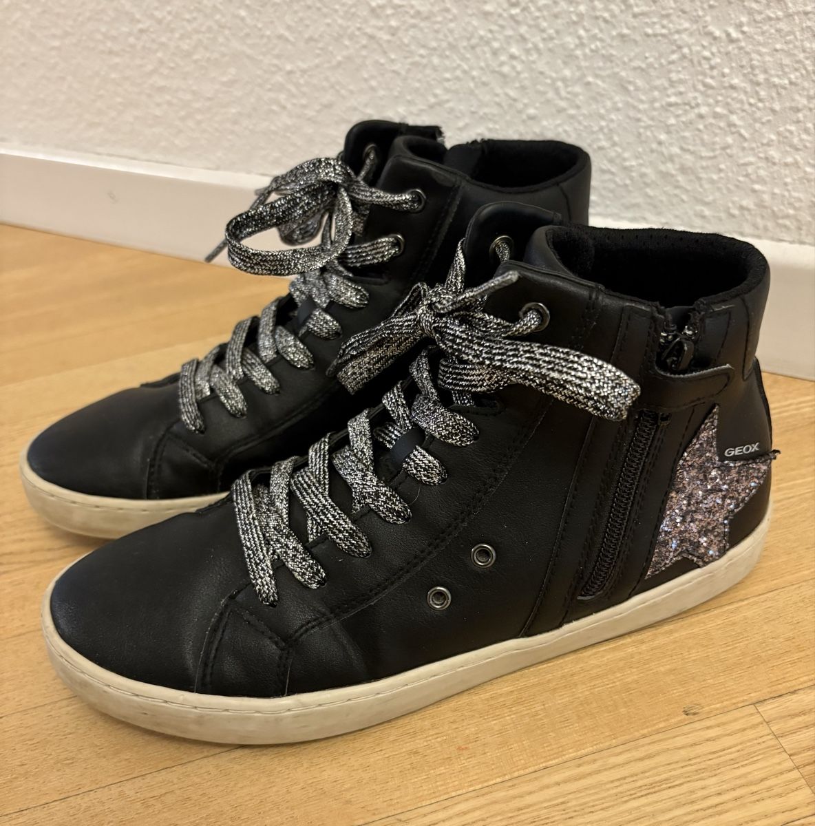 Geox Schuhe für Mädchen: Mädchen Sneaker Halbschuhe Geox Grösse 39 – Gebraucht aus Zürich von mad_lwl6