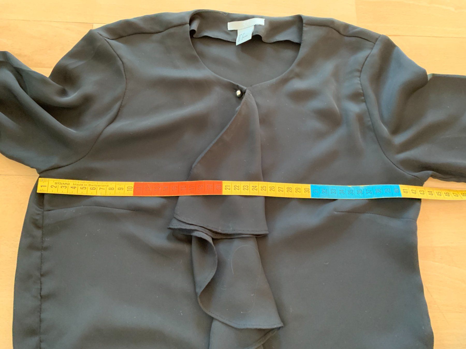 H&M Blusen: H&M Damen Bluse in Gr. 32, Schwarz – Neu (gemäss Beschreibung) aus Worb von farben20zauber 1