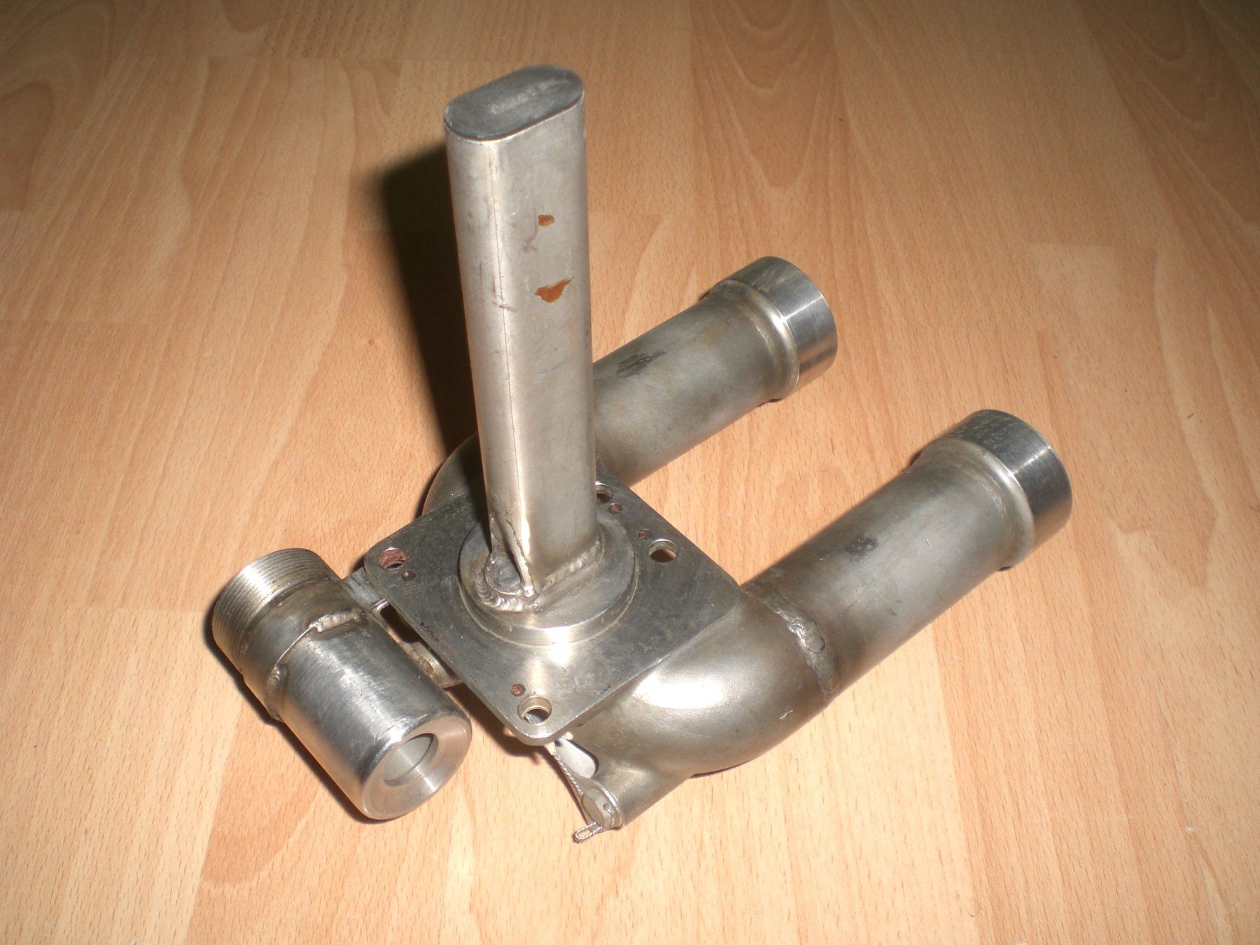Misurare: Startergehäuse BL-64 Bloodhound – Usato da Grellingen venduto da Neuron67