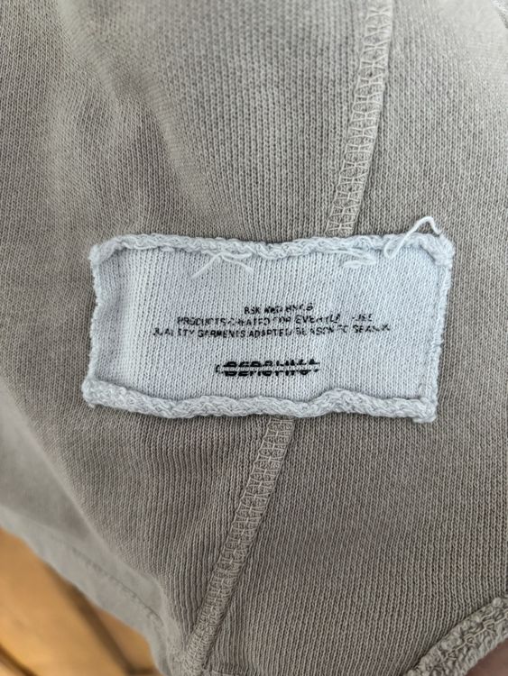 Bershka T-shirt: Beiges Bershka Oversize T-Shirt – Usato da Solothurn venduto da skillsine 2