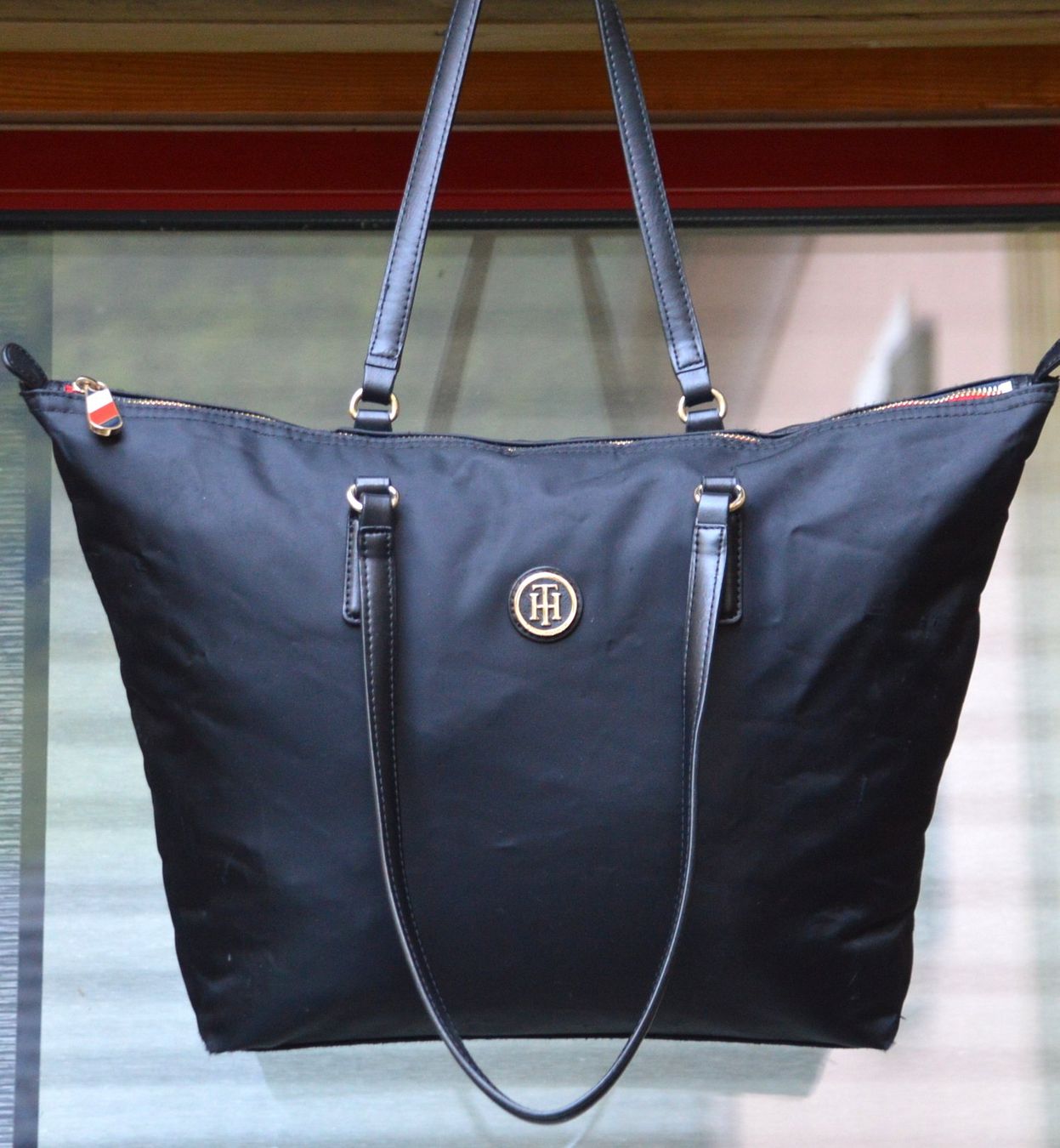 Tommy Hilfiger Borse da donna: Tommy Hilfiger Tasche / sac – Usato da Collonges venduto da Auganien 1