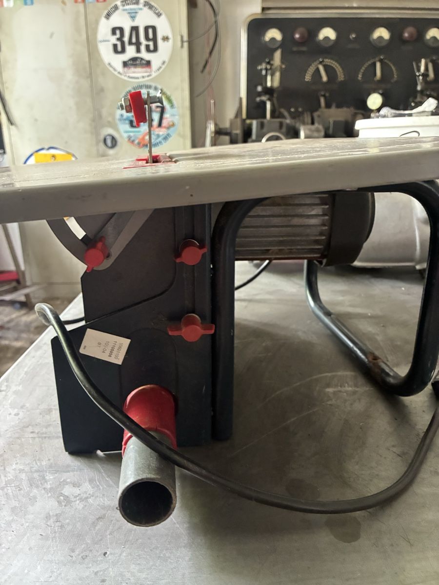 Tutte le macchine: Scie circulaire Einhell TK 700/200 - État impeccable! – Usato da Prilly venduto da Flonap95 3