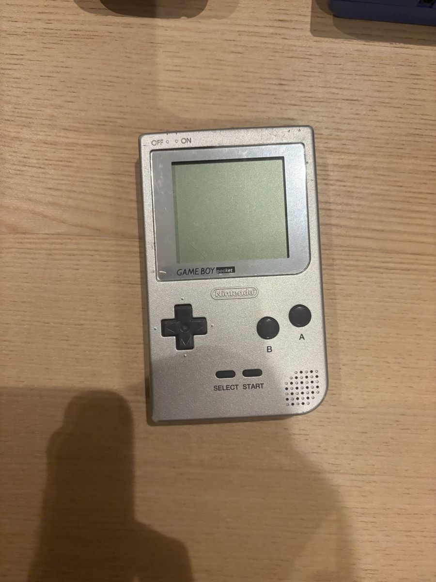 Nintendo Console: Game Boy Pocket (defekt) – Difettoso da Baden venduto da jon_p9nc