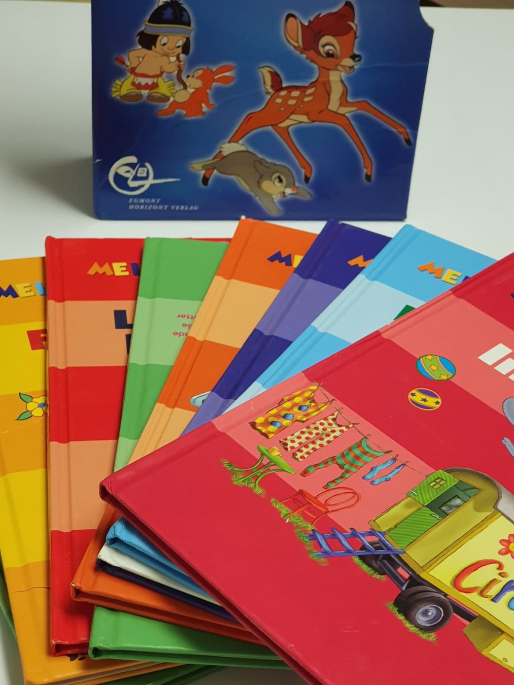 Libri: Disney Buchset / 8 Bücher / 2003 – Usato da Oberdorf BL venduto da BaldenEagle