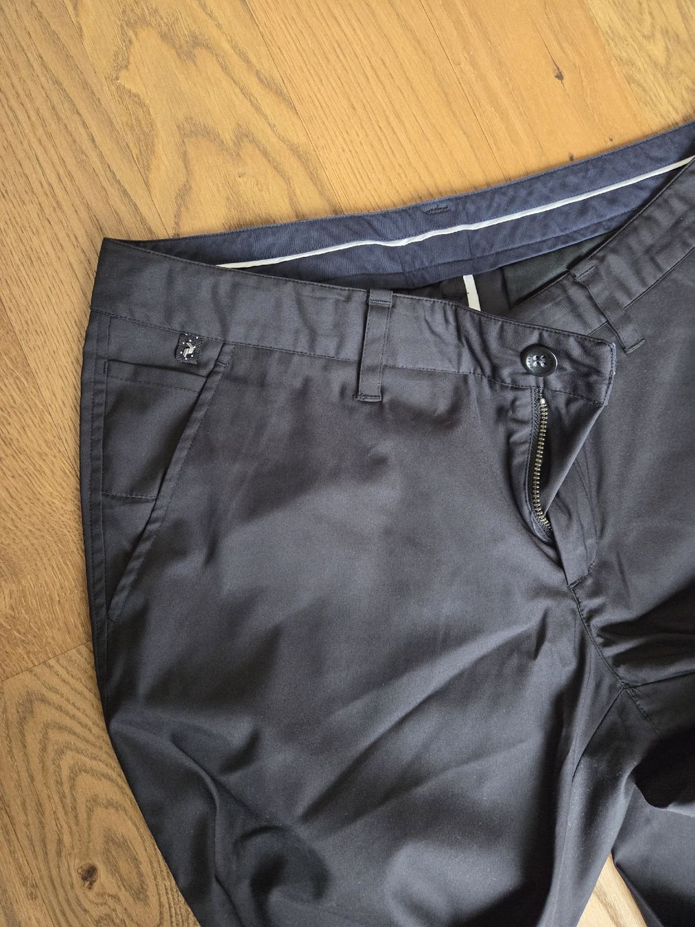 Peak Performance Pantaloni: Peak Performance Hose, neuwertig, Grösse 31/32, Schwarz – Nuovo (secondo la descrizione) da Davos Platz venduto da Mirjroger 1