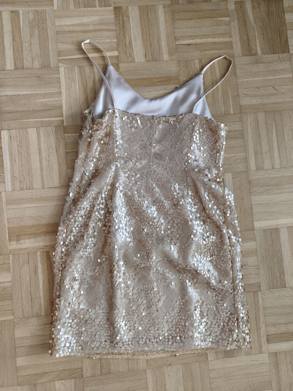 Vestiti: Palettenkleid Grösse 38/40, gold – Usato da Bern venduto da Tschu_Tschu 1