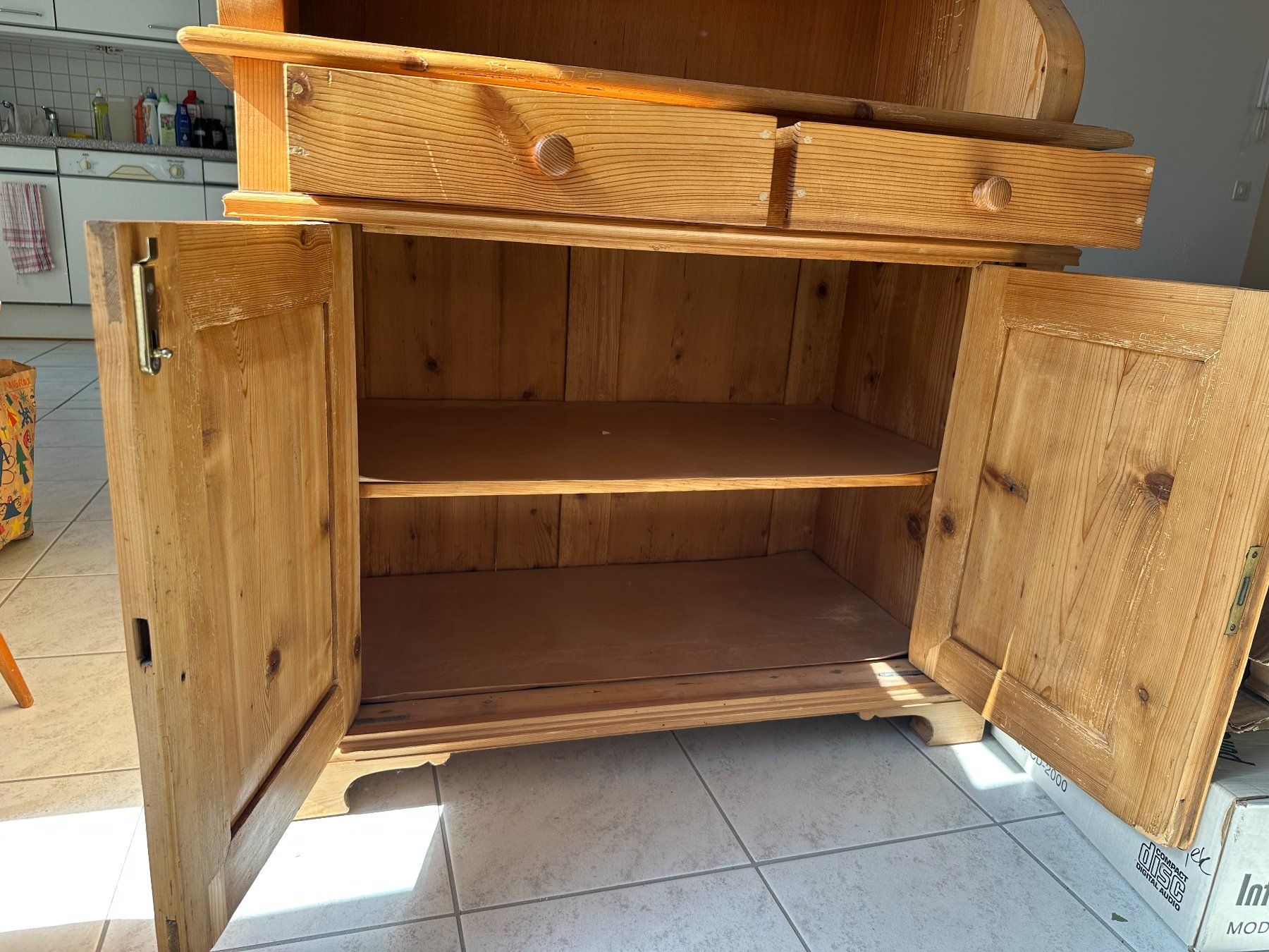 Büffets: Küchenschrank Küchenbuffet Buffet – Gebraucht aus Luzern von Schraubmal 3