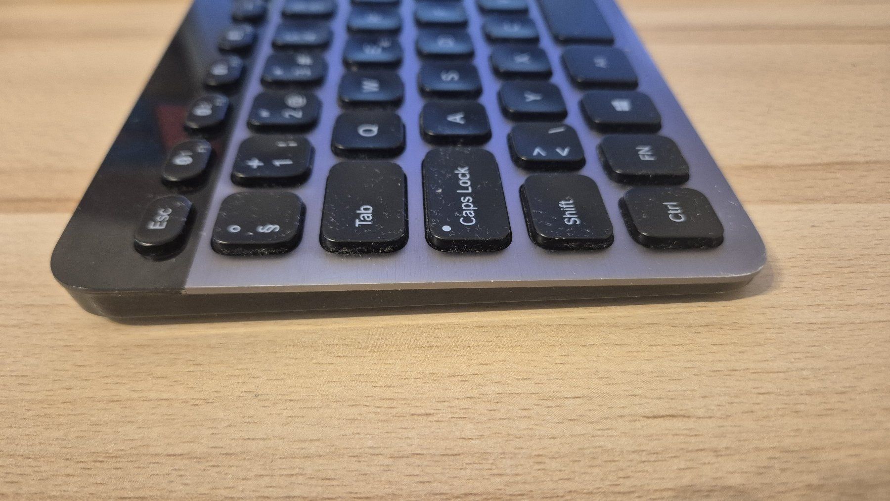 Logitech Tastiere: Logitech K810 Bluetooth Tastatur – Usato da Münchenbuchsee venduto da MV_Solutions 3