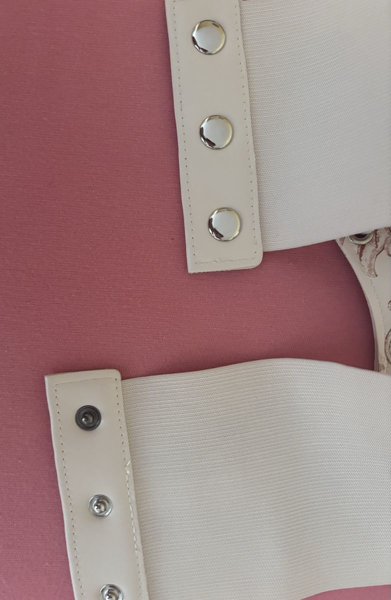 Tops: Corset – Neuf avec emballage d'origine à Andelfingen par Good_Quality 2