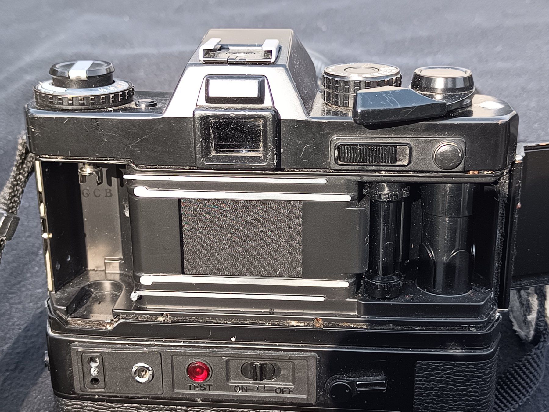 Yashica Fotocamera: Yashica Spiegelreflexkamera defekte – Difettoso da Winterthur venduto da sekkohsam 2