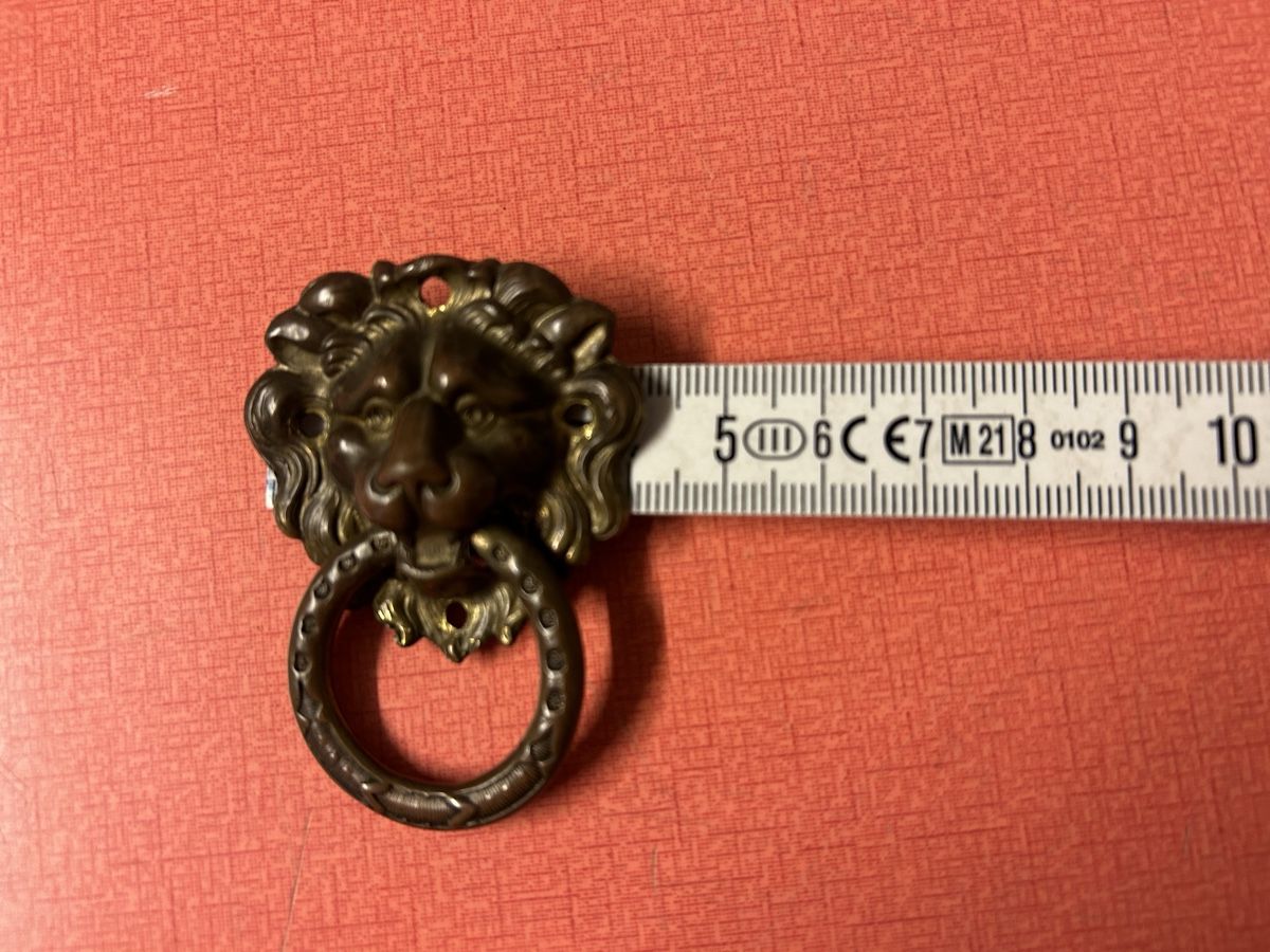 Ferramenta: Beschlag Löwenkopf mit Ring Messing Antik. – Usato da Lanzenhäusern venduto da vic63 4