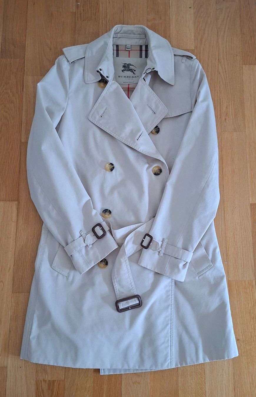 Burberry Cappotti: Burberry Trenchcoat, UK 10 – Usato da WINTERTHUR venduto da Nanuk21 6