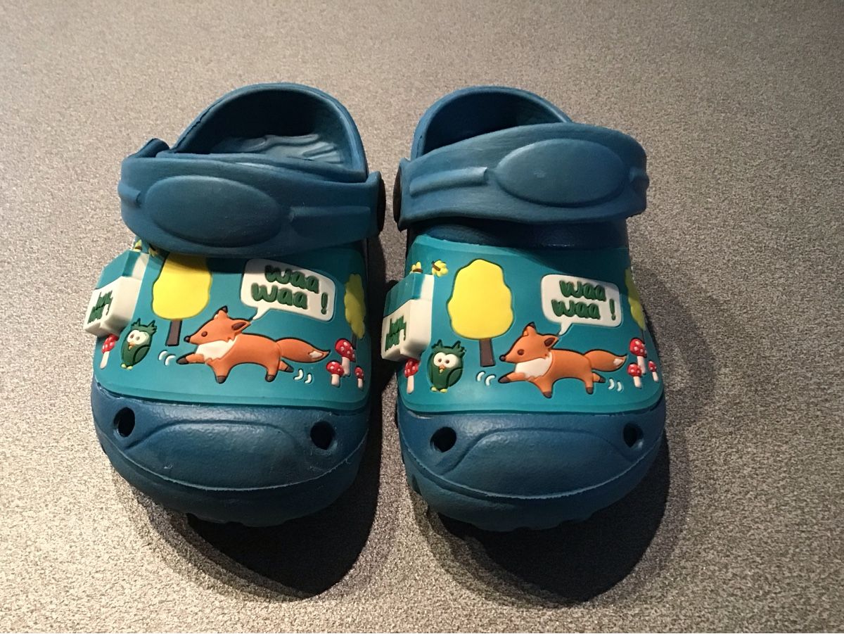 Scarpe per ragazzi: Baby Clogs Marke Blackfox – Nuovo (secondo la descrizione) da Cortaillod venduto da clsoooh