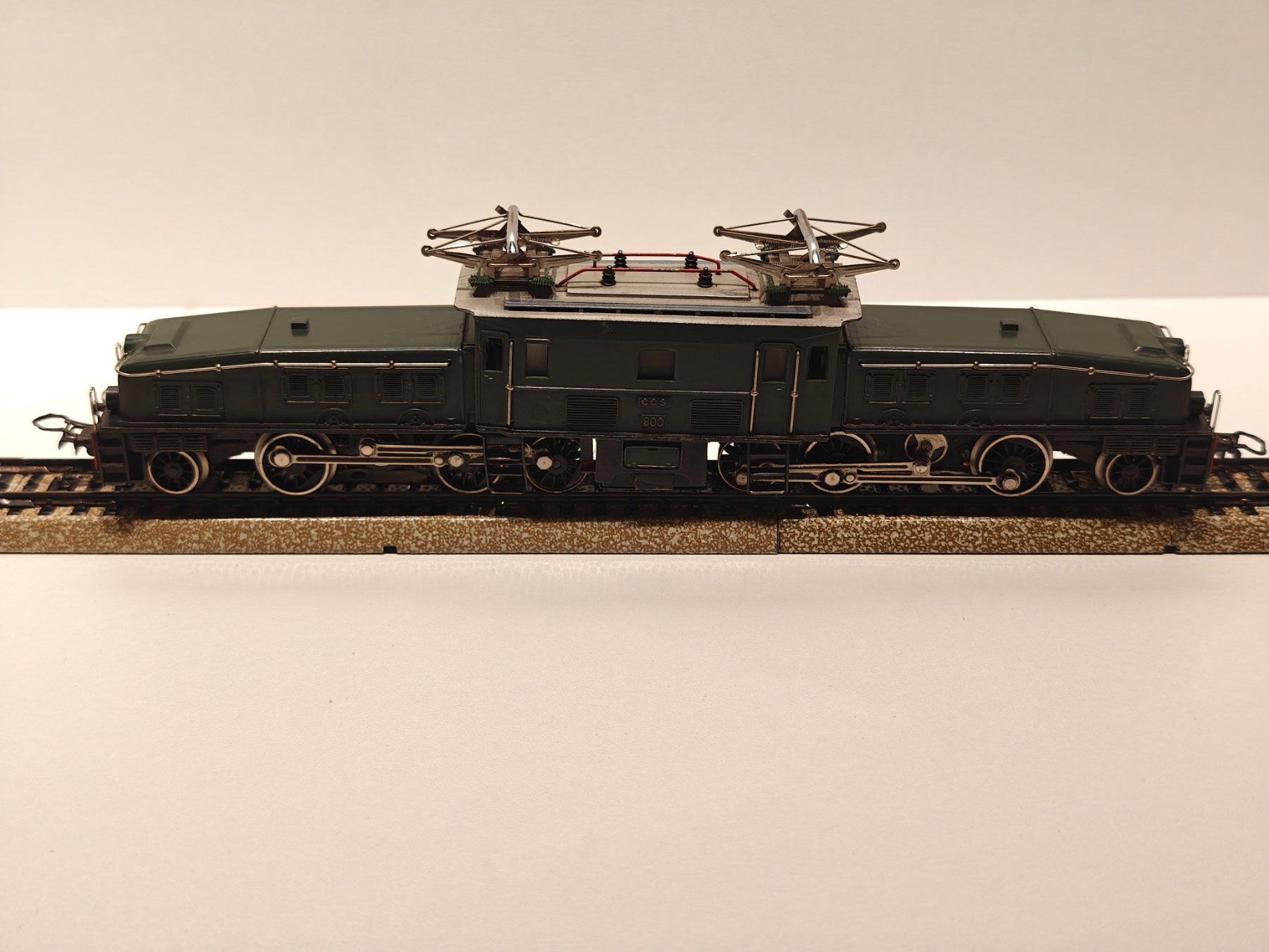Märklin Modellini di ferrovie: Märklin CCS 800 Krokodil – Usato da Braunau venduto da Homersimpson