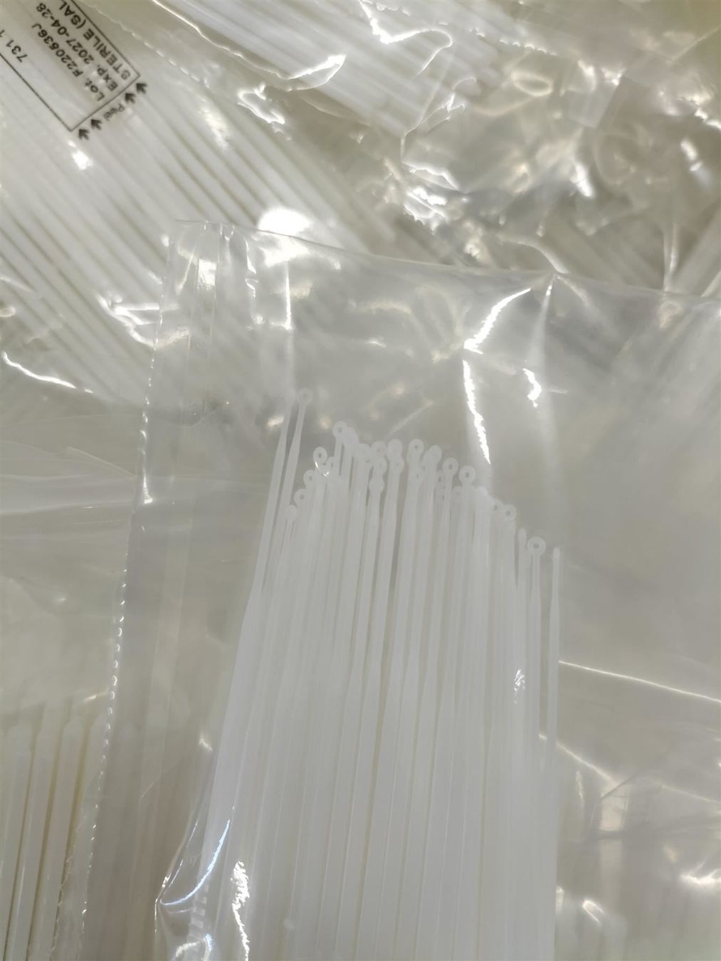 Accessori da laboratorio: 8000 Stk. inoculation Loop / Impföse – Usato da Niederdorf venduto da LeptonAG_Labor 3