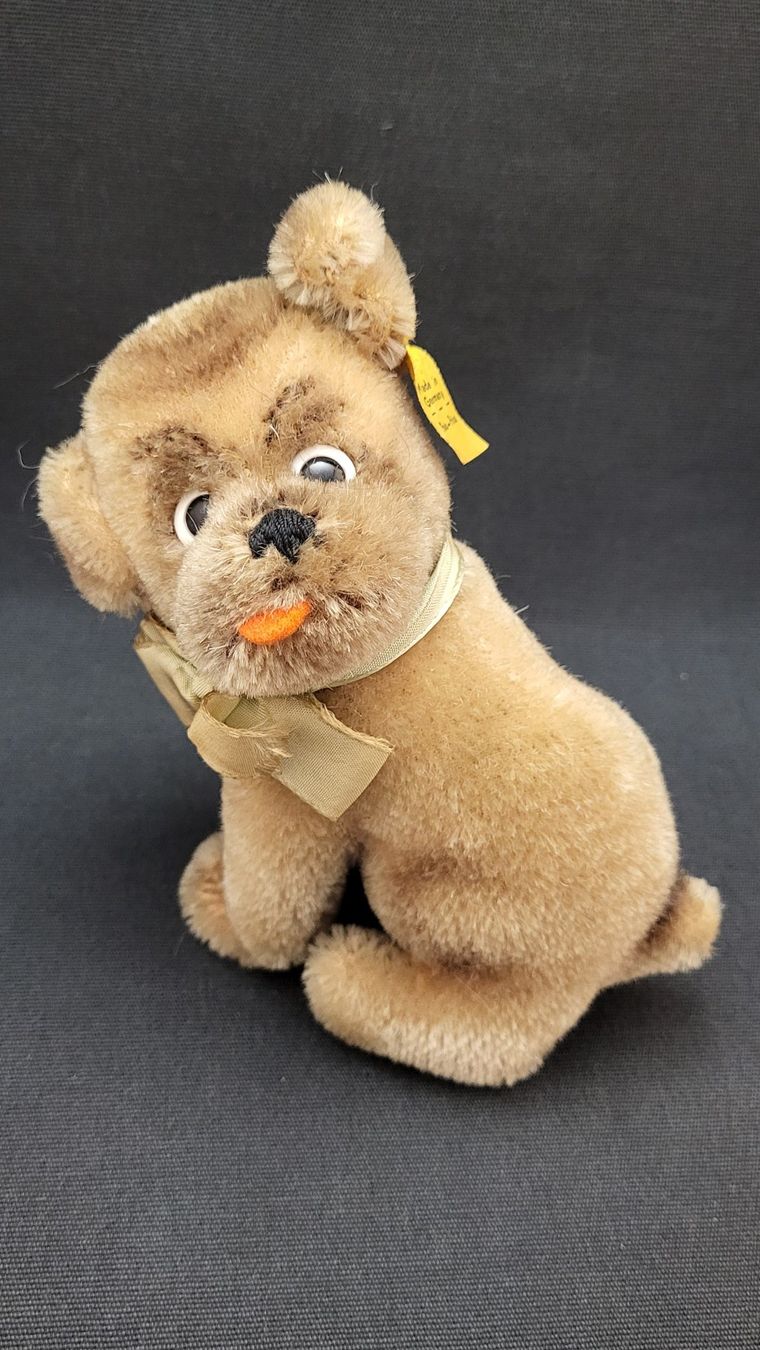 Steiff Giocattoli: STEIFF Hund Mopsy – Usato da Basel venduto da spinne02