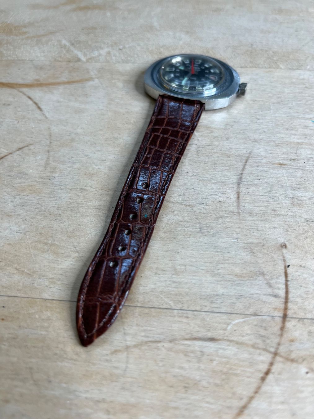 Orologi: Erg Automatic Uhr defekt + neues Lederarmband – Usato da Otelfingen venduto da Yossi-68 1
