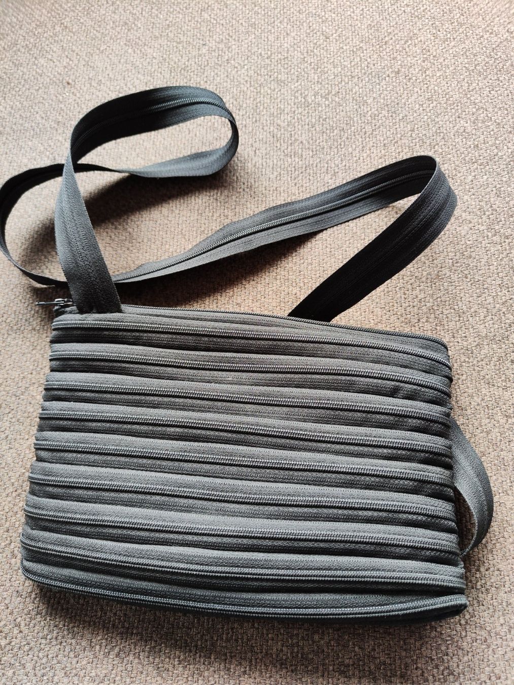Borse da donna: Handtasche, schwarz – Usato da Saas im Prättigau venduto da eve_22