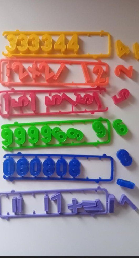 Giocattoli: Magnet Zahlen, Buchstaben Set – Usato da Salez venduto da Robe12 1