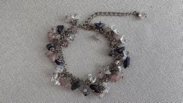 Armband mit Edelsteinen 