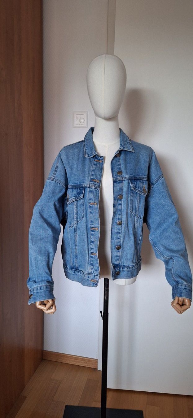 Pull&Bear Giacche: Pull&Bear, veste en jeans – Nuovo (secondo la descrizione) da Lussery-Villars venduto da pousinete02