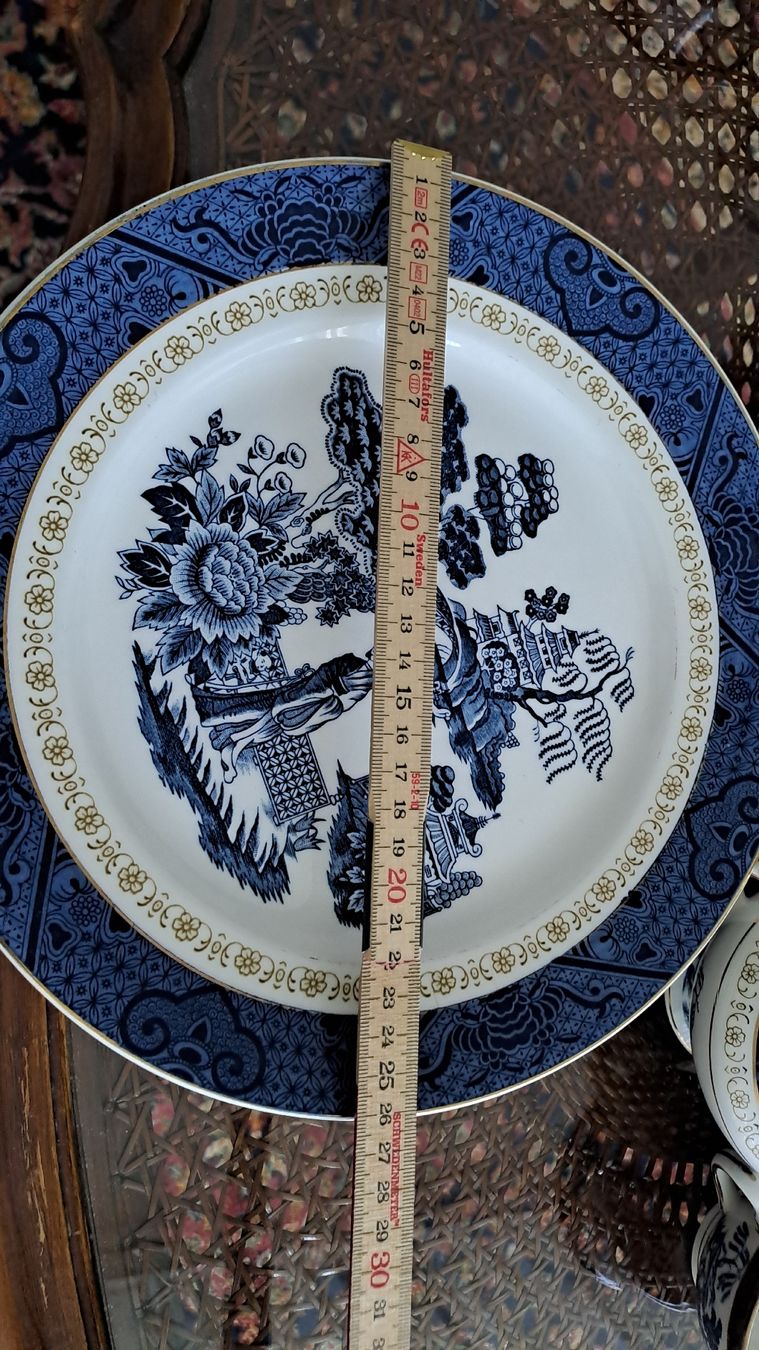 Set di piatti: Teekannenset mit Teller von Nikko, Japan – Usato da Bern venduto da shery33 1