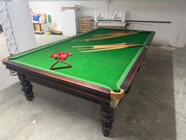Grosser Snookertisch mit viel Zubehör – Abholung Aefligen BE