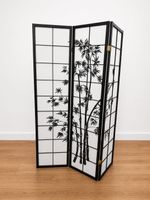 Asian style room divider - great aesthetic