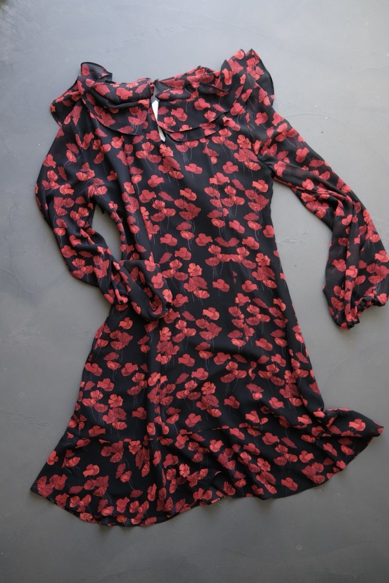 Other Stories Kleider: Kleid mit Blumenmuster Grösse 36 neuwertig – Gebraucht aus Wallisellen von lis_8fkh 2
