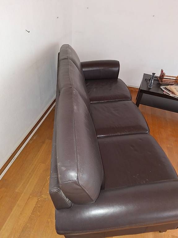Sofas: Lesersofa braun zu verschenken  – D'occasion à Reinach BL par schnitz008 1