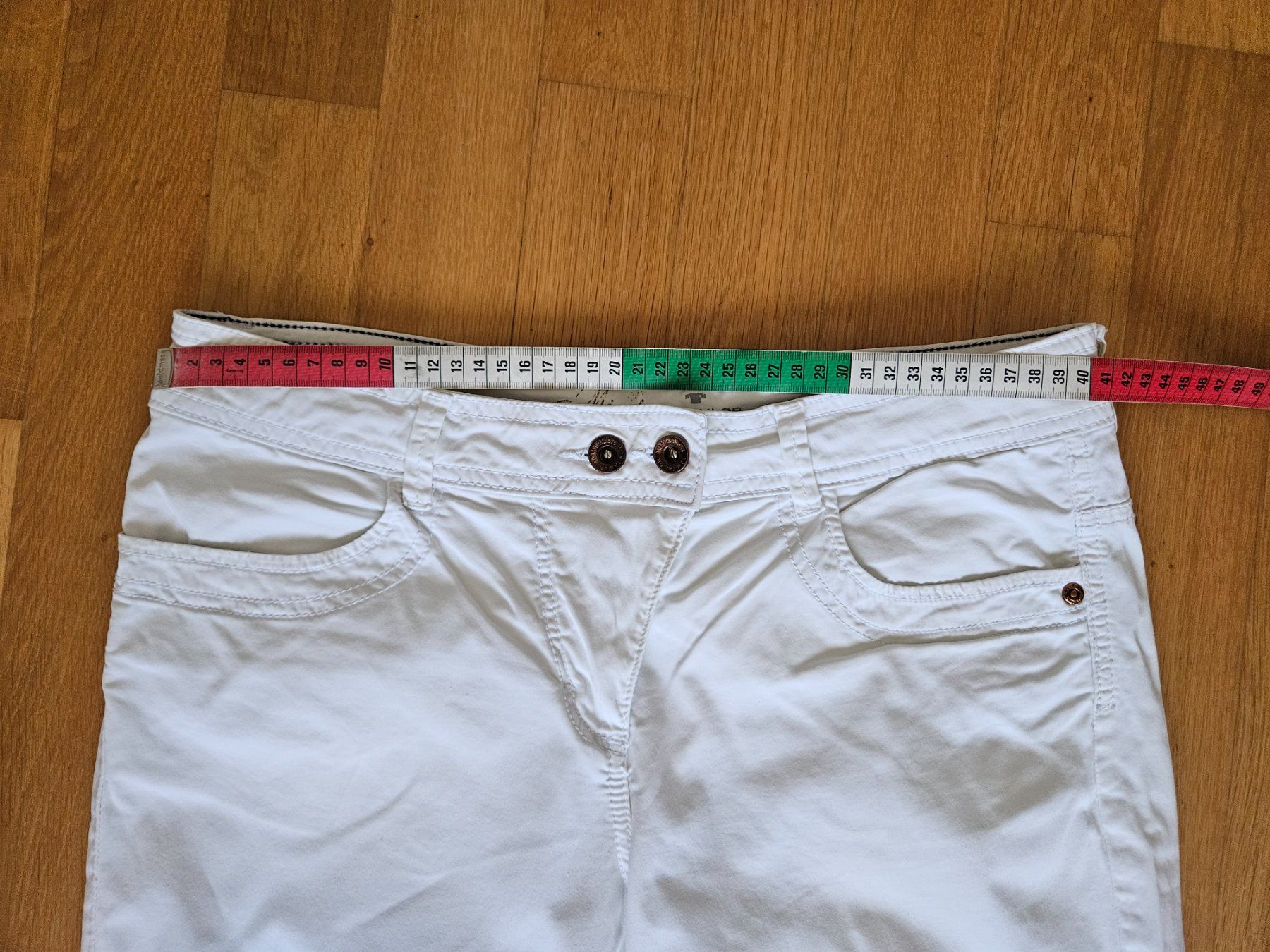 Tom Tailor Pantaloni: Caprihose Tom Tailor weiss – Usato da Möriken AG venduto da pam66 2