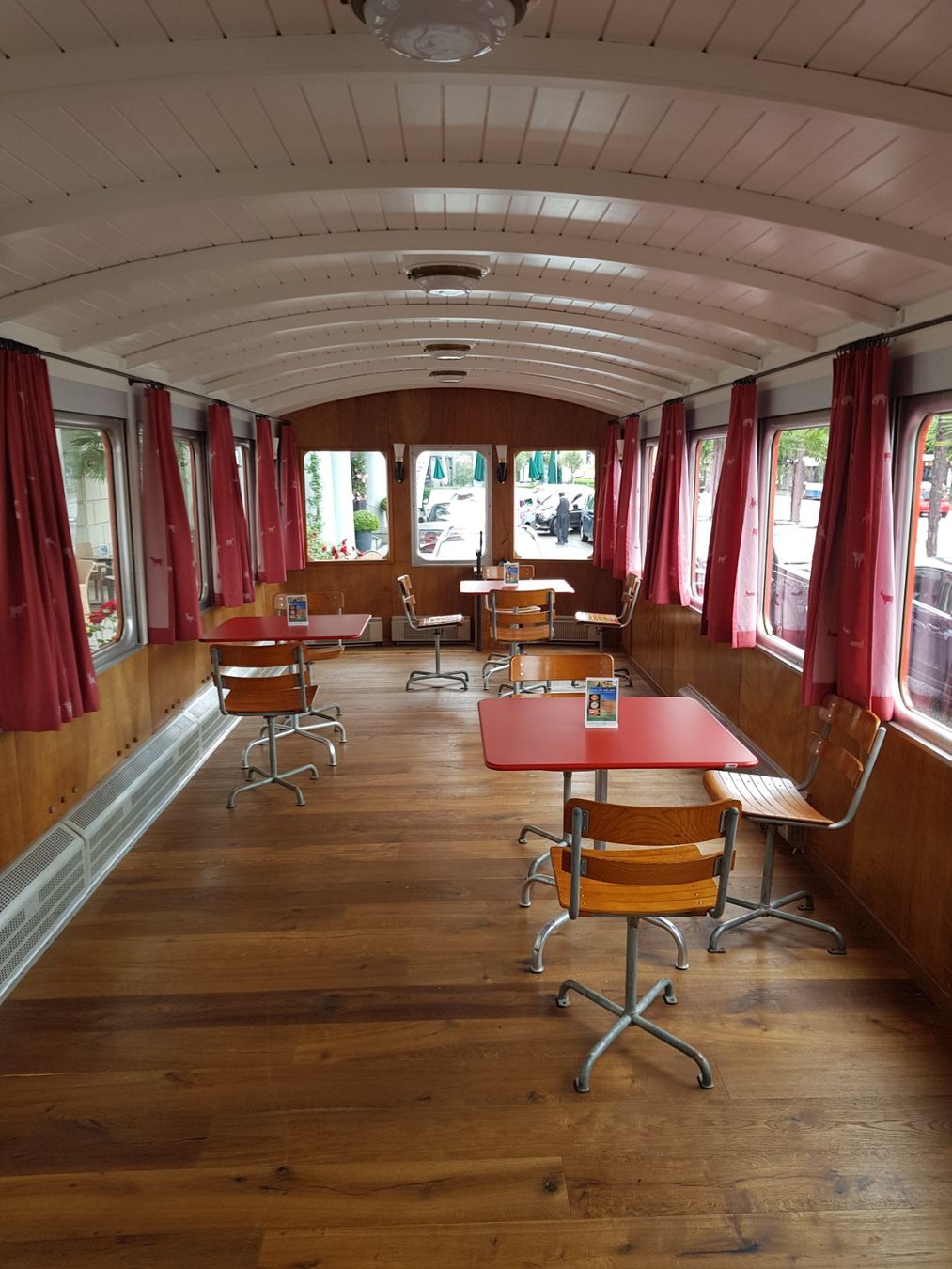 Rimorchi: Bahnwagen / Eventwagen – Usato da Küssnacht am Rigi venduto da blacky1 1