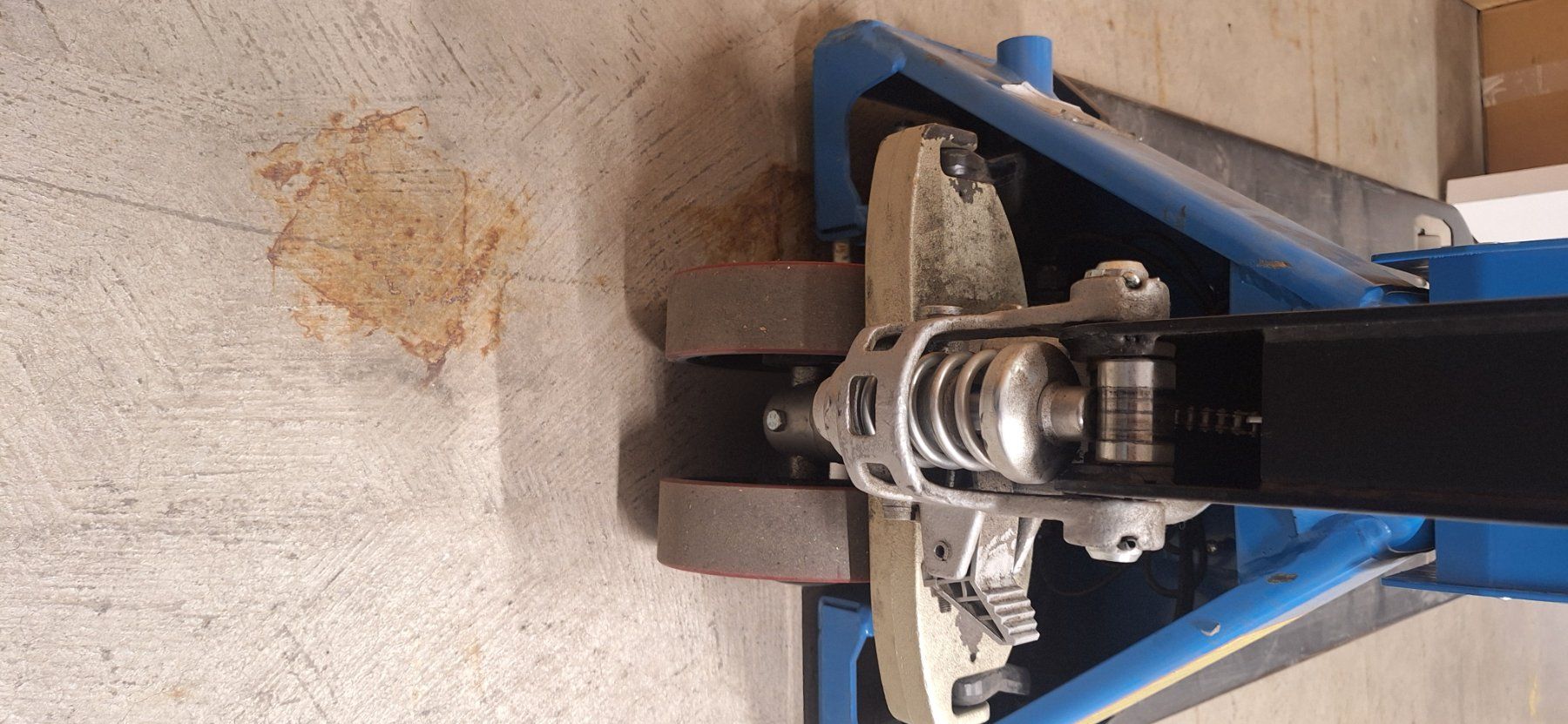 Carrelli elevatori e a forche: Hubwagen 2000kg Rolli mit Wage – Usato da Oberriet SG venduto da Poketcm 4
