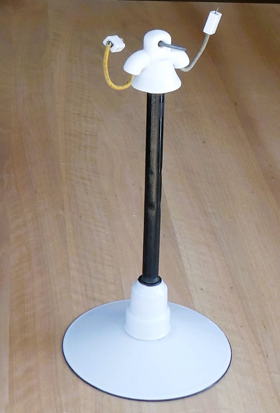 Lampadari & plafoniere: Stalllampe antik – Usato da Beromünster venduto da legolas_mt-gd