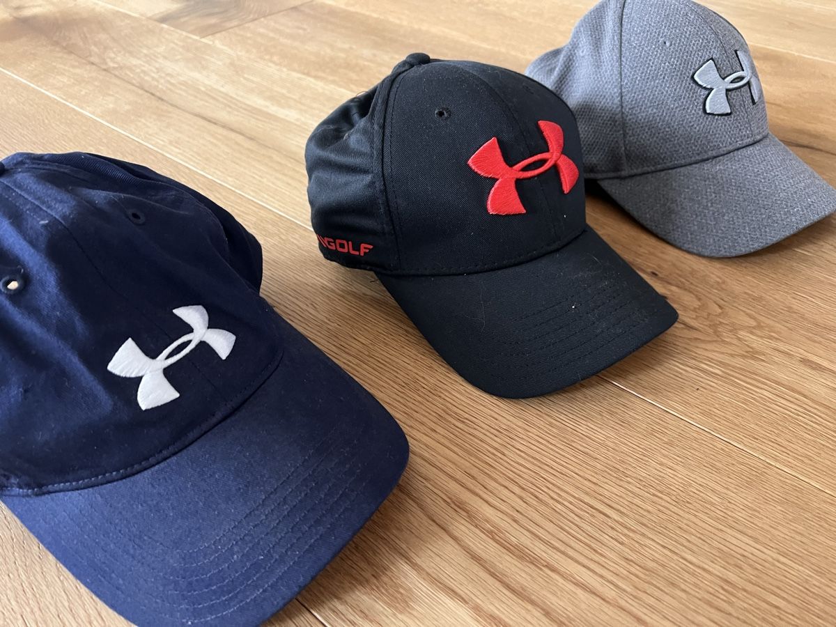 Altro in  Abbigliamento & Accessori: Under Armour Cap, verschiedene Modelle, Top, 3 Stück – Usato da Erlinsbach SO venduto da tinu883 1