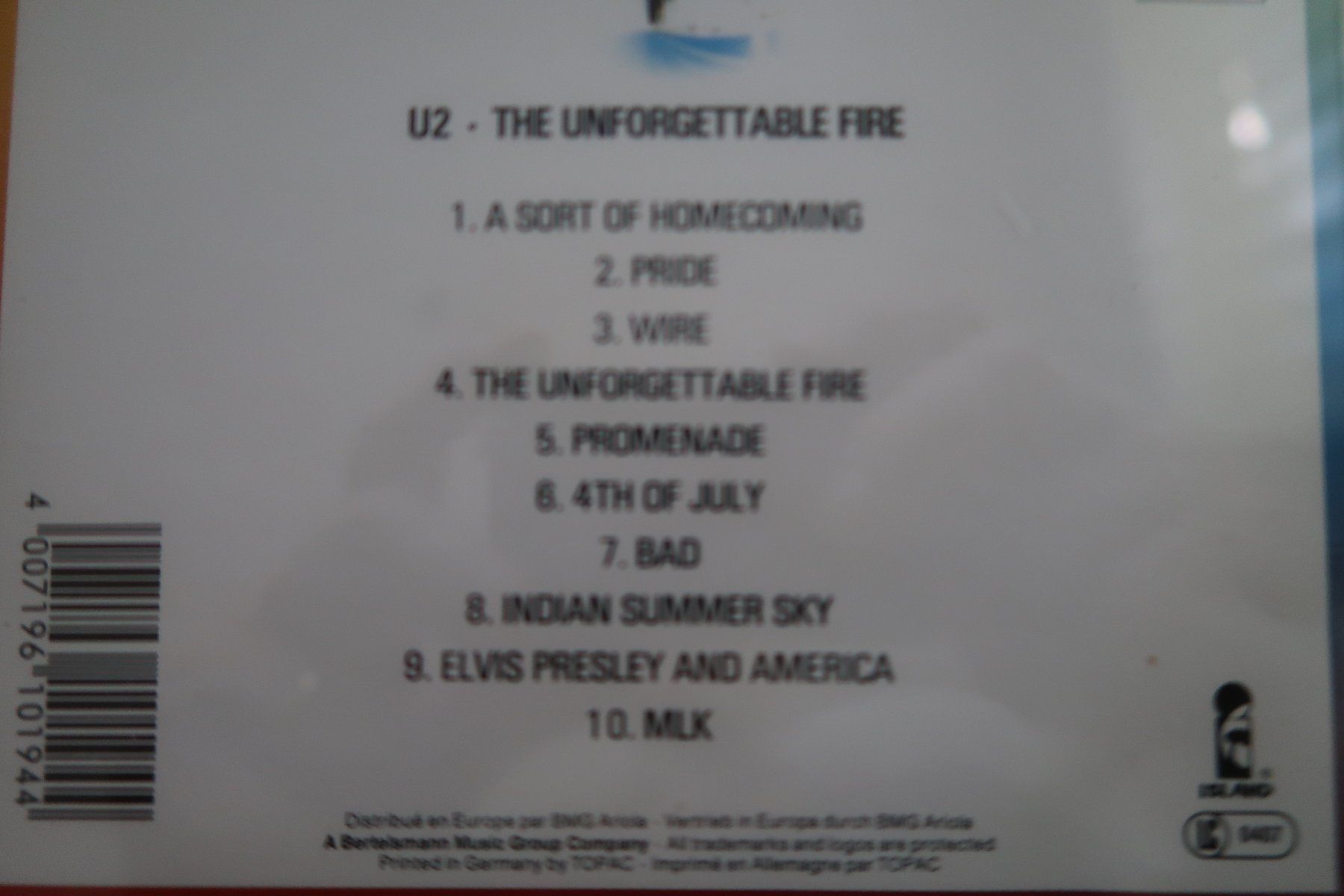 CDs: U2 - THE UNFORGETTABLE FIRE - CD – Gebraucht aus Basel von Patiscat 2