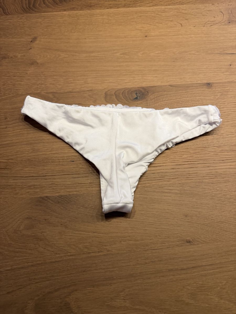 Calzedonia Costumi da bagno & Bikini: Calzedonia Bikini Set – Nuovo (secondo la descrizione) da Tennwil venduto da Zenayda 6