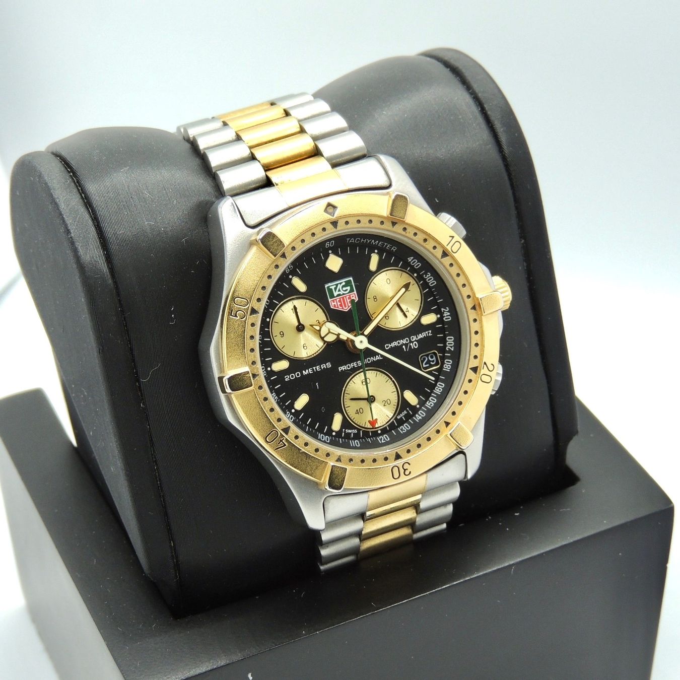 Tag Heuer Orologi: Montre Tag Heuer 2000 Professional Chronograph – Usato da Lausanne venduto da DuGoutetdesCouleurs 1