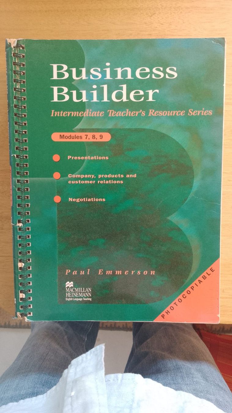 Libri: Intermediate Teacher’s Resource – Usato da URDORF venduto da mac019