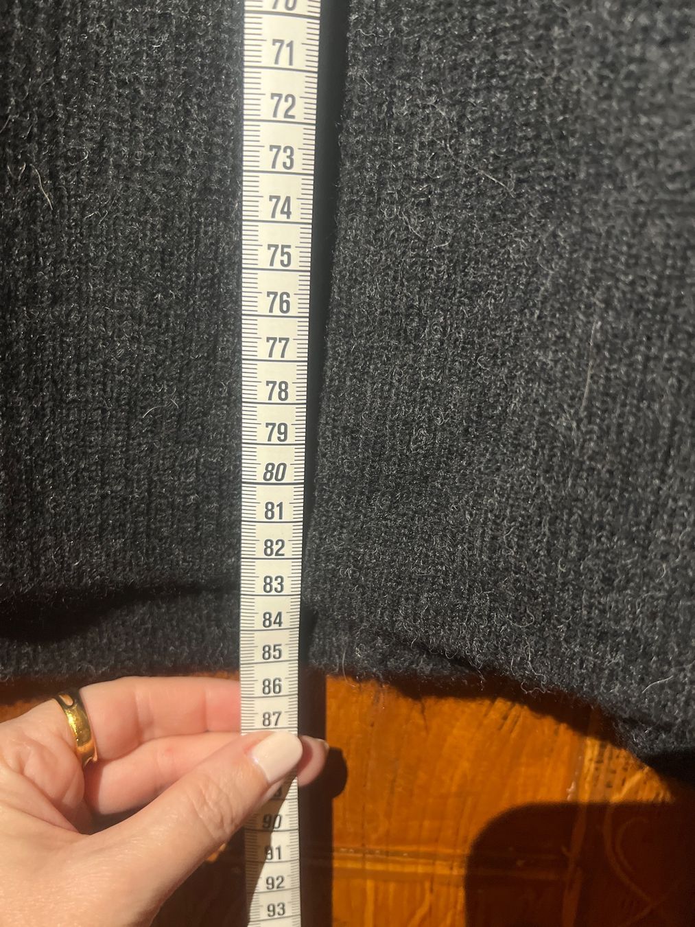 Everlane Giacche: Everlane Cardigan dunkelgrau M – Usato da Siebnen venduto da Tiguli 6